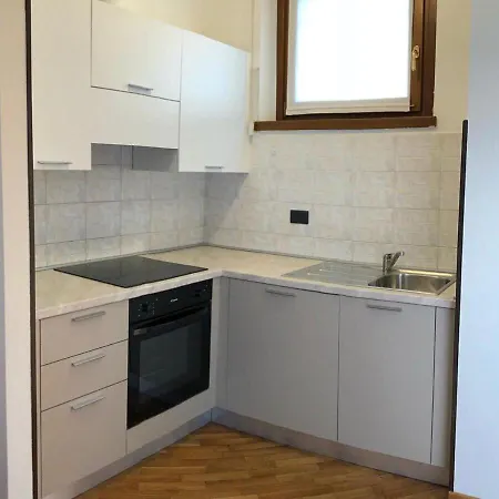 Rege Linate Hotel apartamentowy *
