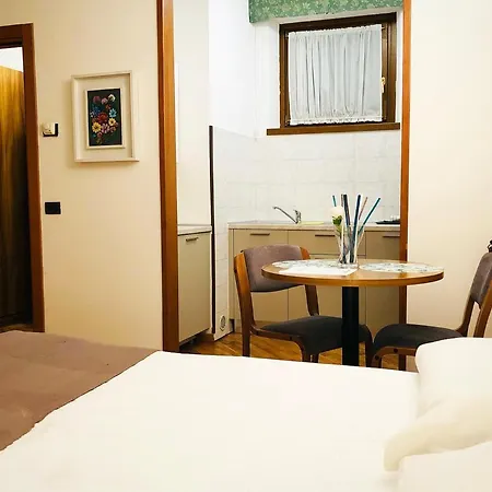 Hotel apartamentowy Rege Linate Mediolan