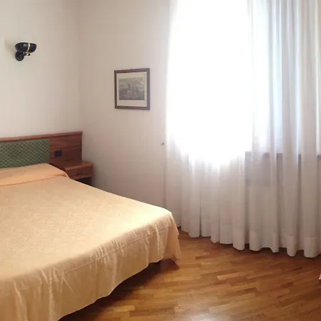 Hotel apartamentowy Rege Linate