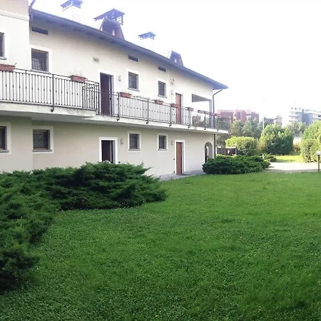 Hotel apartamentowy Rege Linate Mediolan